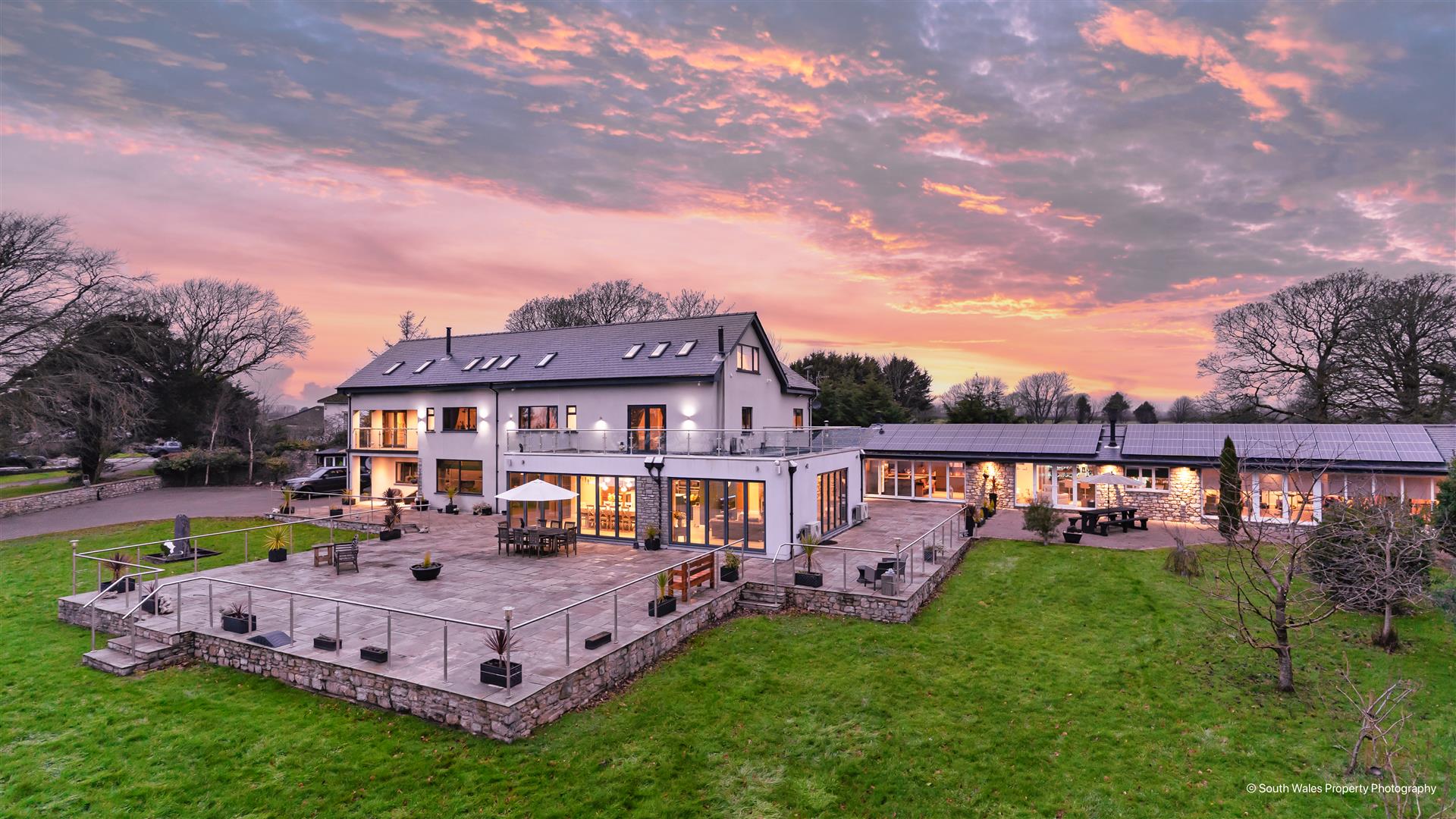 Spectacular Coastal Sanctuary Above Llantwit Major 3